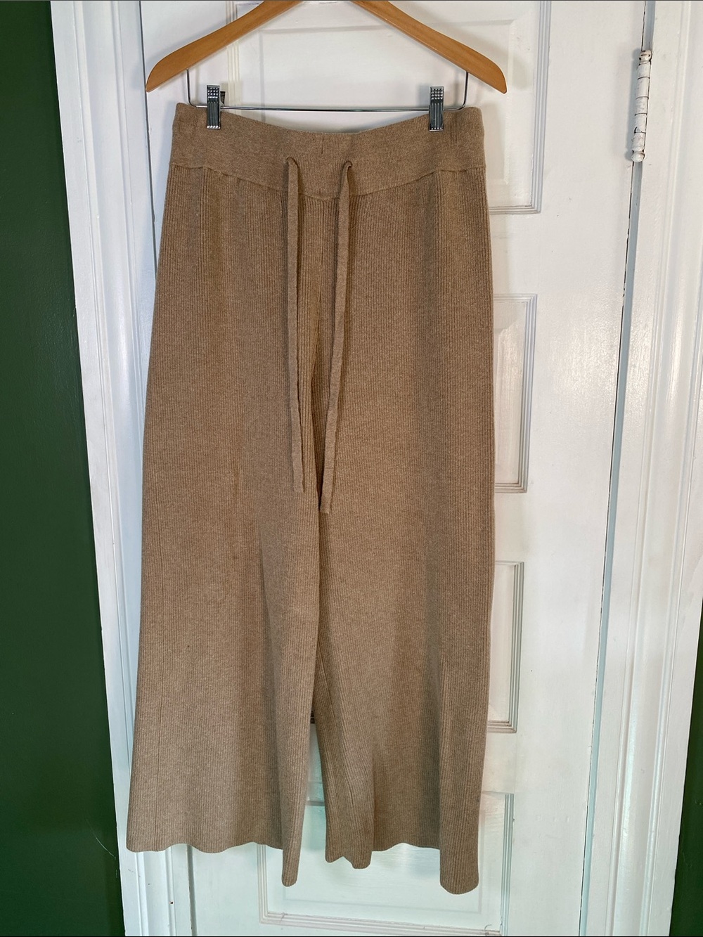 Abercrombie & Fitch Wide-Leg Drawstring Knit Pants — Camel